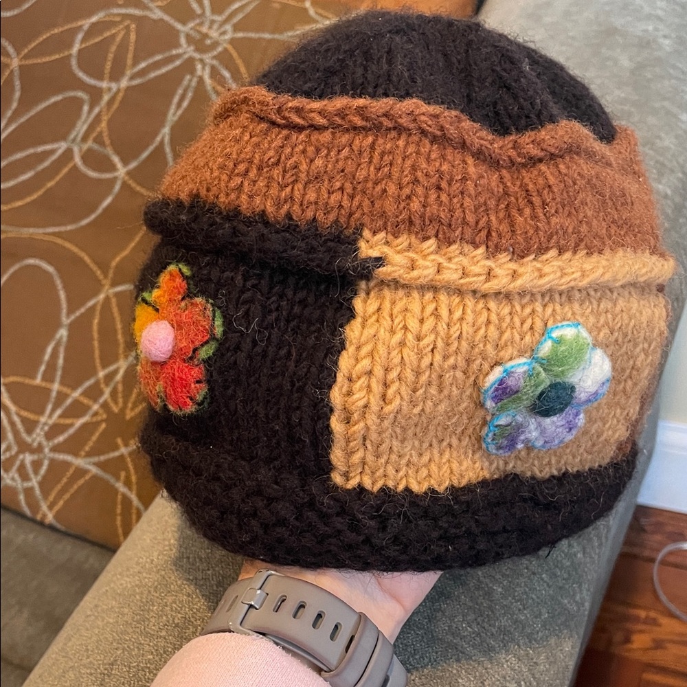 Kathmandu Imports Women Multicolor Floral Wool Hat - Picture 5 of 9